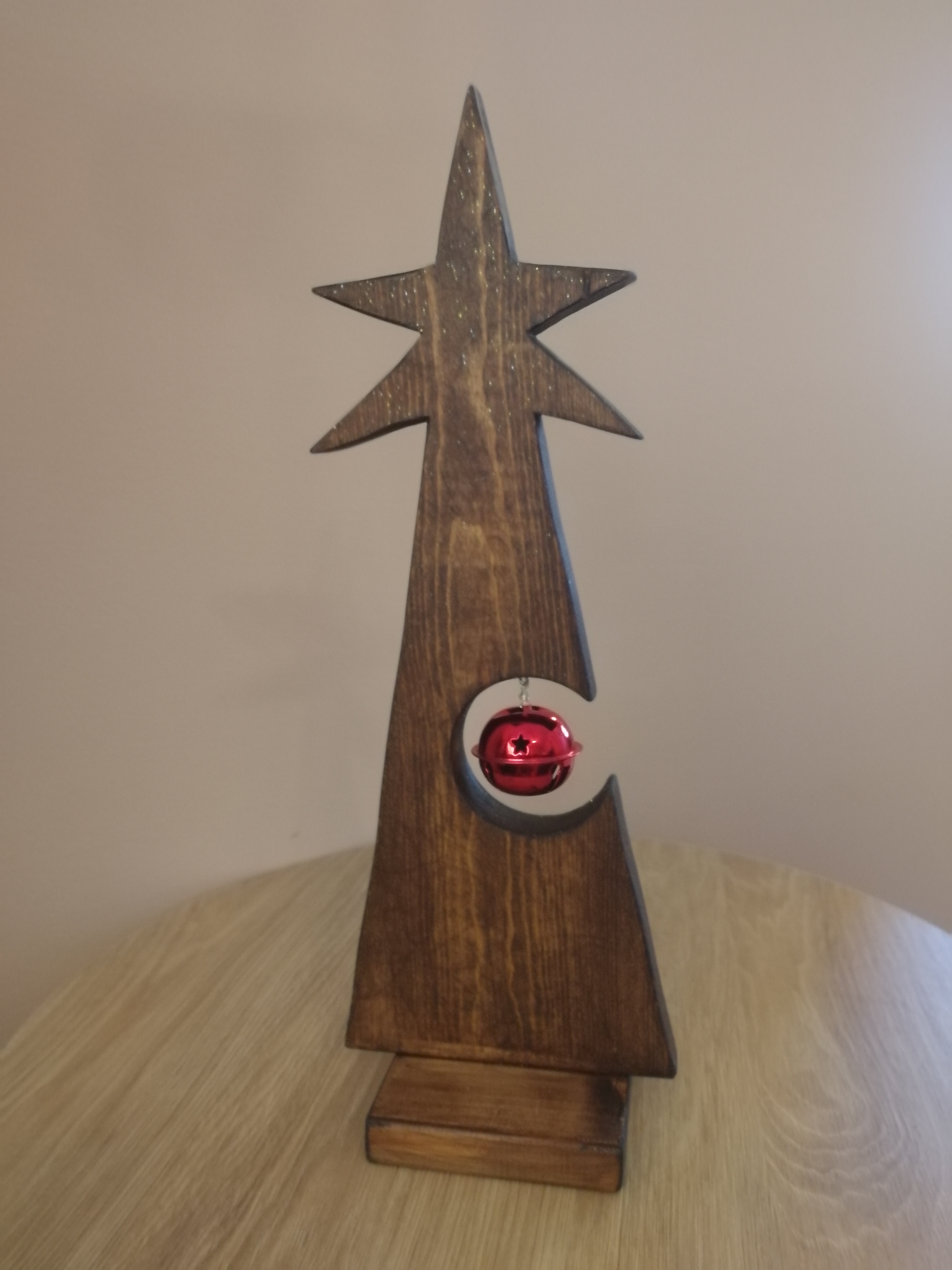 Asztali dísz gömbbel