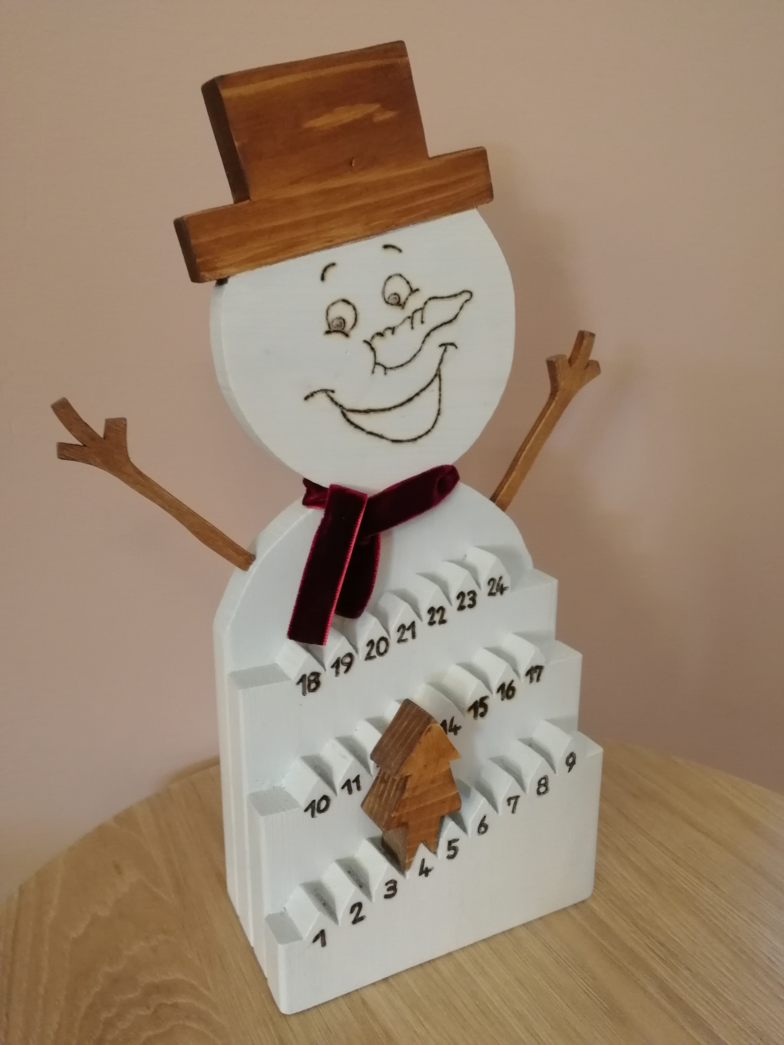 Hóemberes adventi lépegető