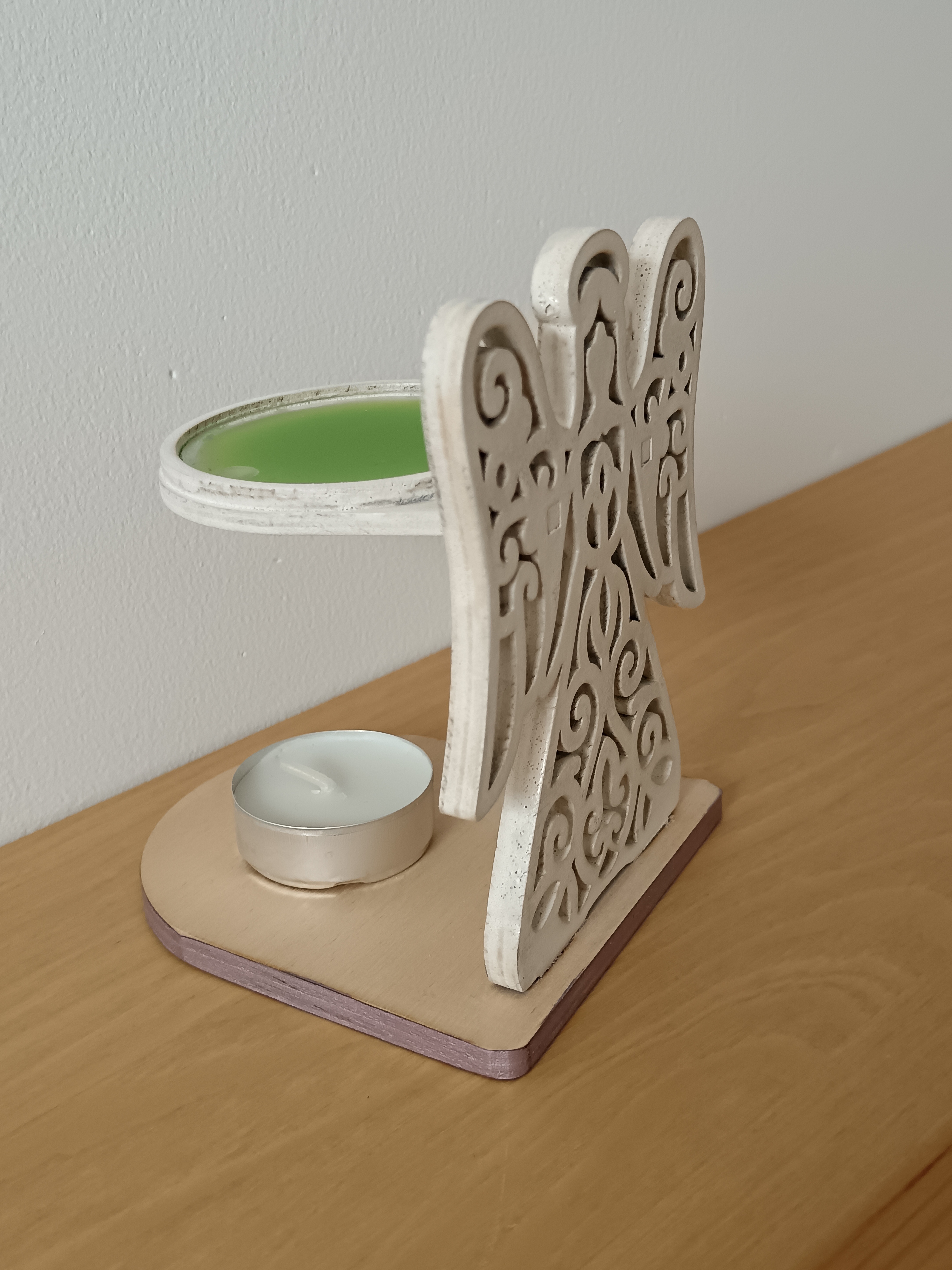 Angyalkás illatgyertya